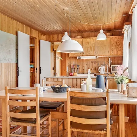 Fatlinda - 4km From The Sea By Interhome Feriehus