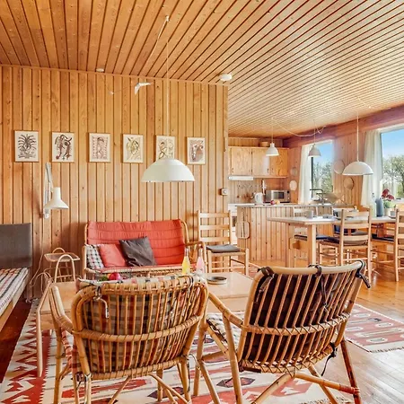 Fatlinda - 4km From The Sea By Interhome